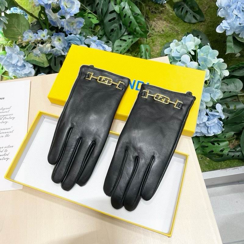 Fendi Gloves M L 102606